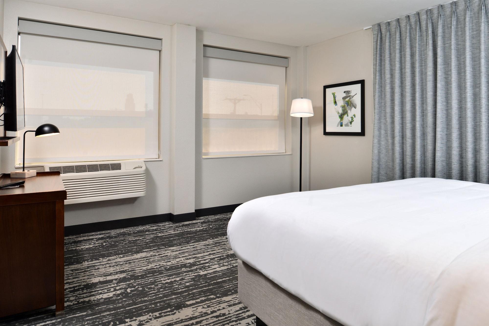 Four Points By Sheraton Omaha Midtown Εξωτερικό φωτογραφία