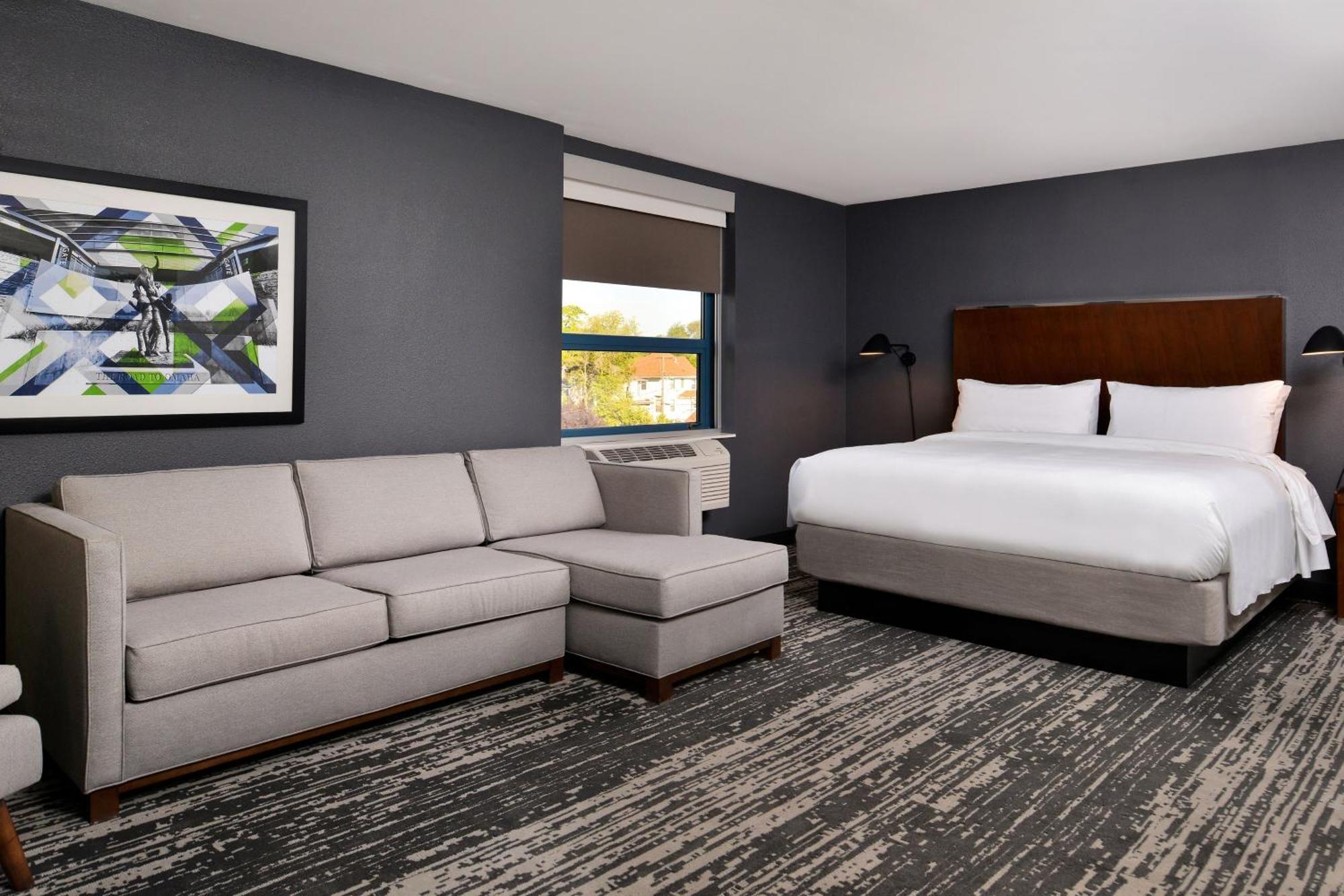 Four Points By Sheraton Omaha Midtown Εξωτερικό φωτογραφία