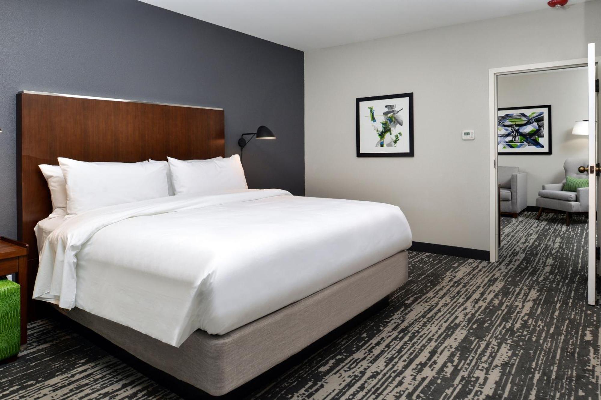 Four Points By Sheraton Omaha Midtown Εξωτερικό φωτογραφία