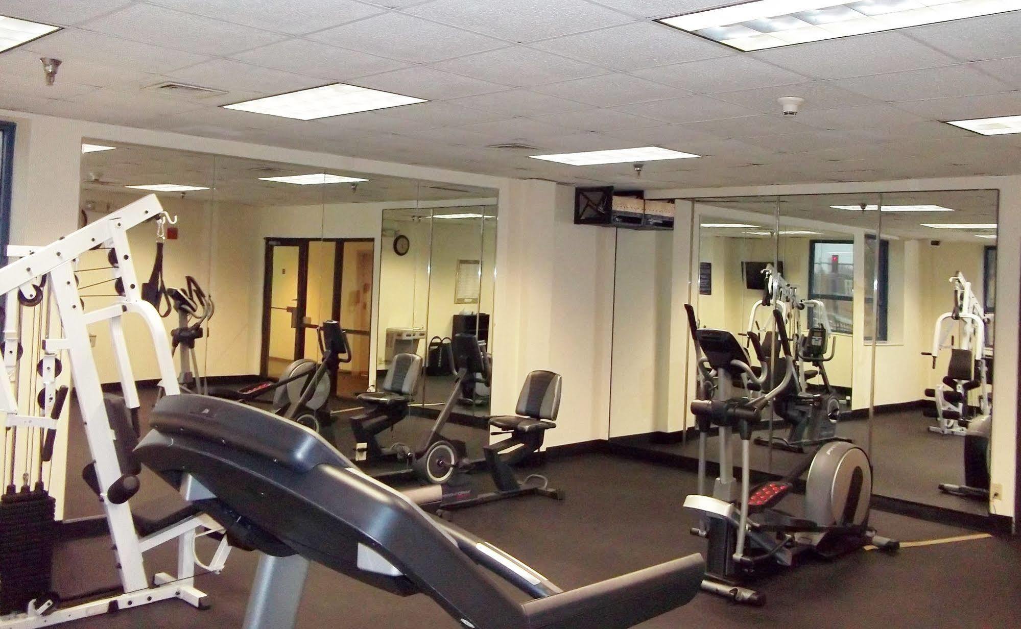 Four Points By Sheraton Omaha Midtown Εξωτερικό φωτογραφία